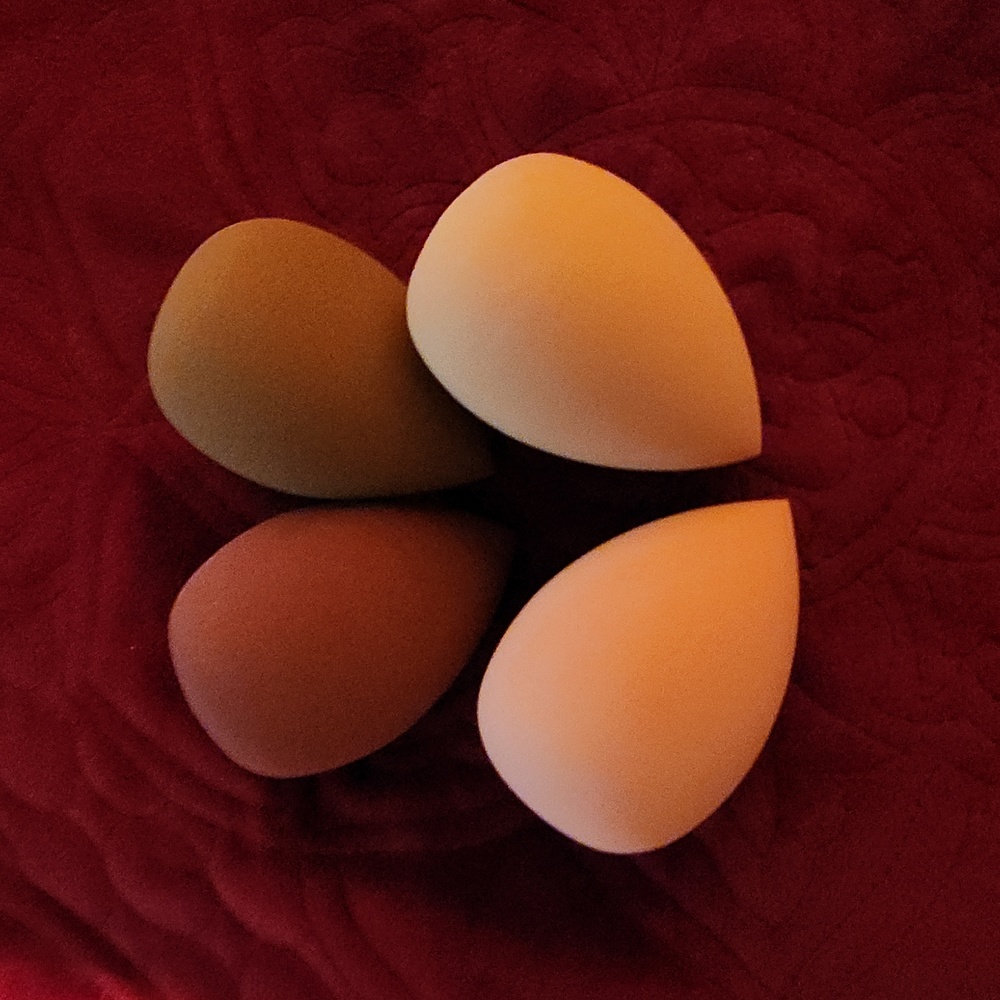 Four Piec Makeup Sponge Set - New With Tags